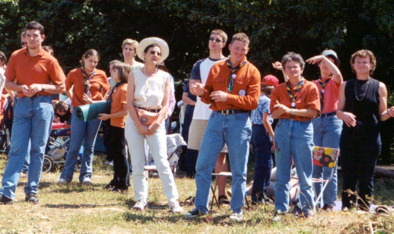 Ne le kroj, prijateljstvo je vir moči preživetja