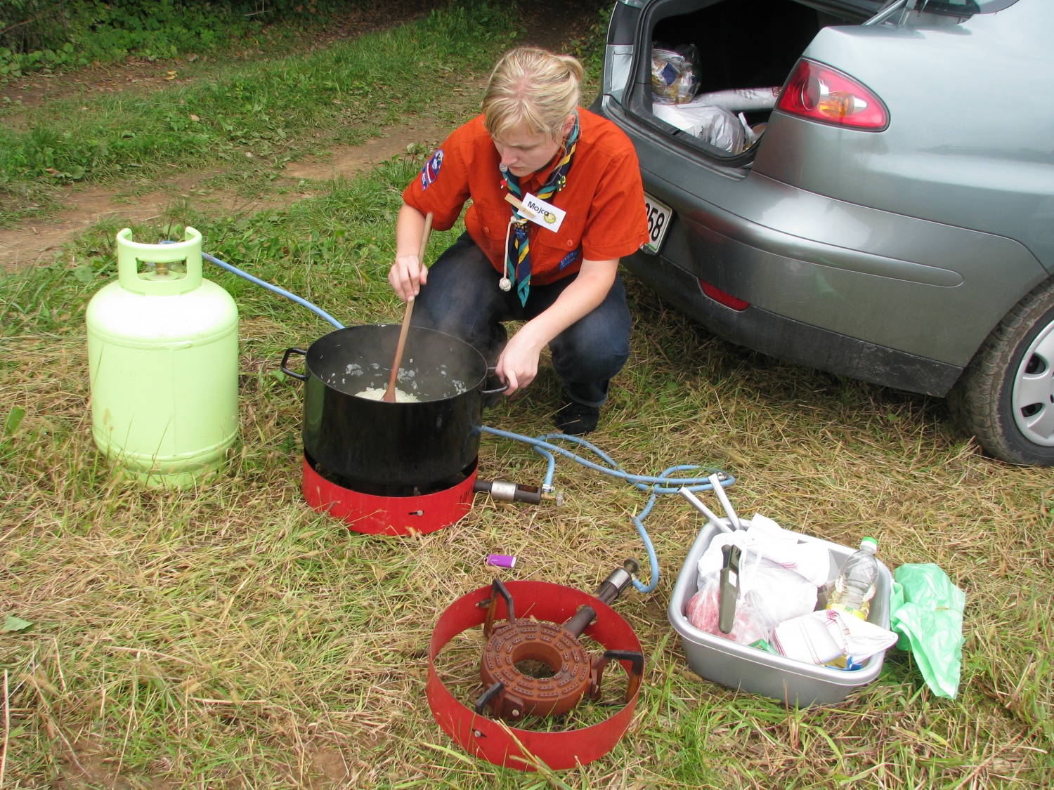 Zagreta Medvedka pripravlja kosilo