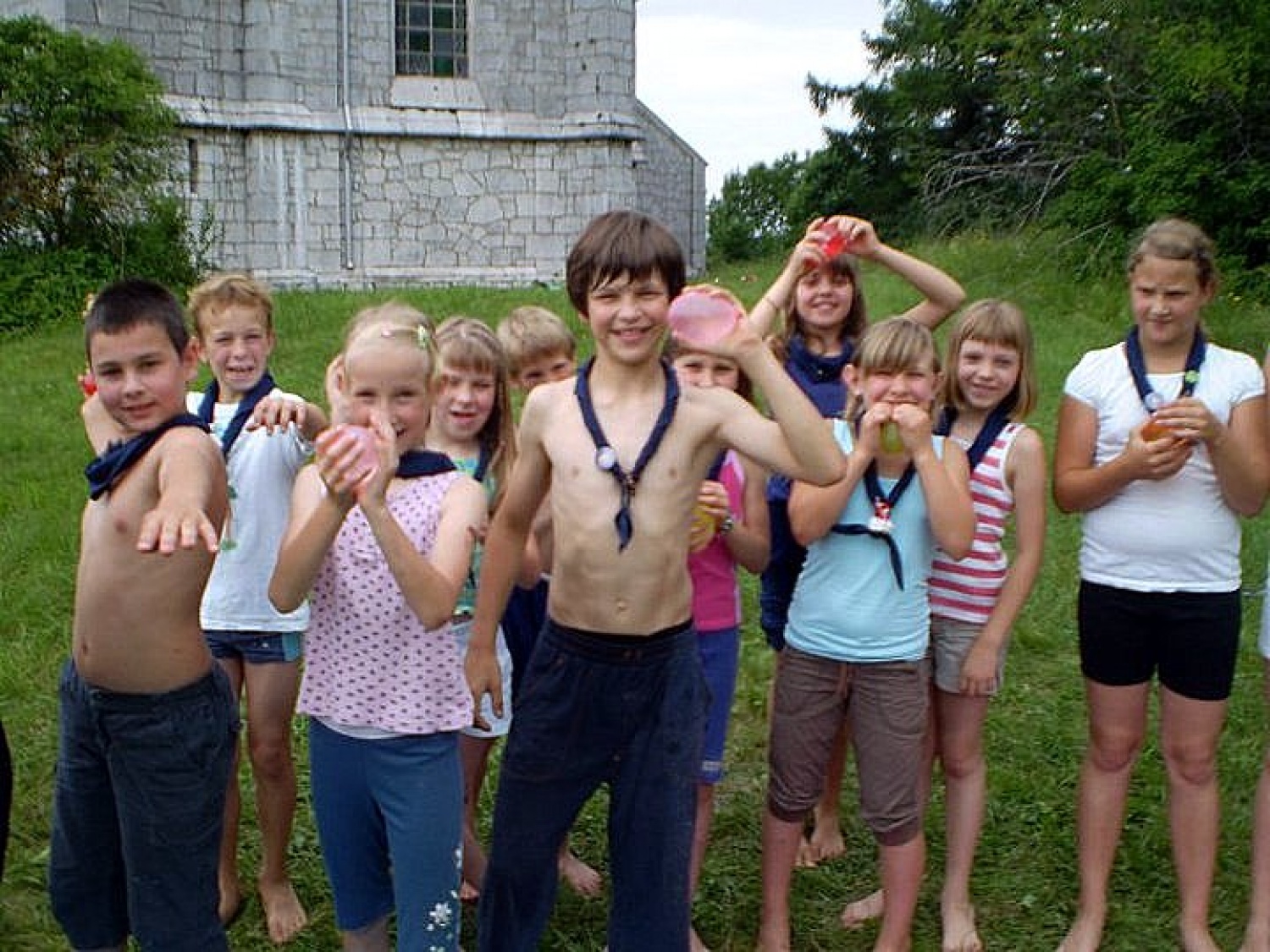 Napad z vodnimi balončki