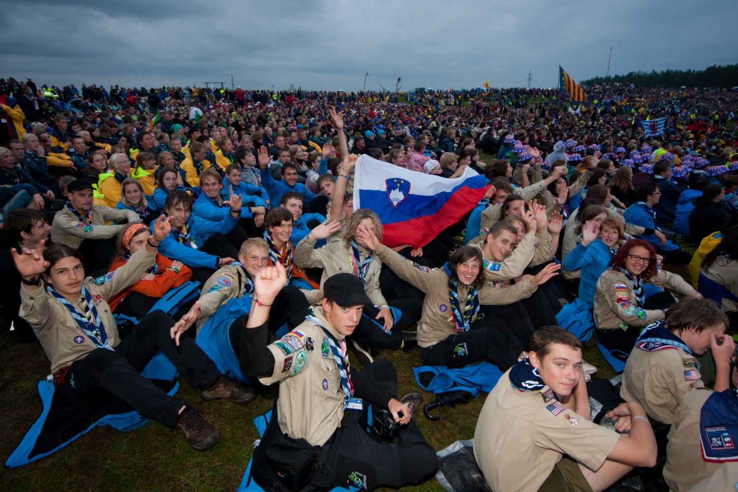 Tudi nasa zastava je tam