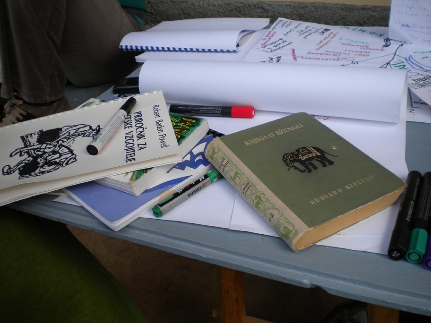 Obupno dosti literature