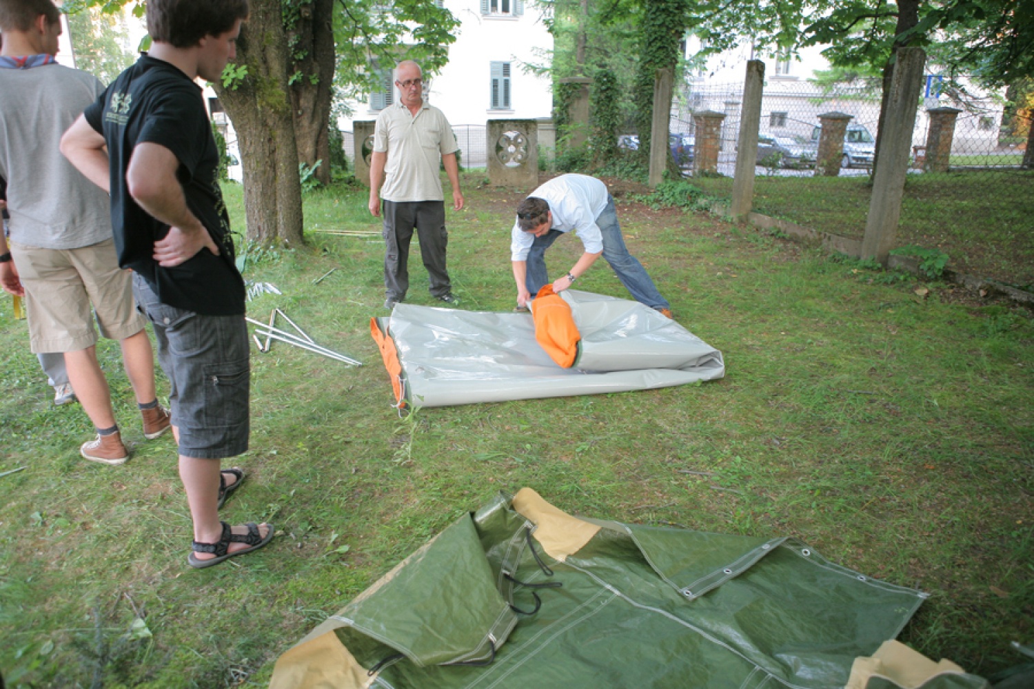 V petek, 20. maja, je pred prostori ZSKSS podjetje ACOVIA predstavilo novi šotor SKAVT, ki je nastal v sodelovanju z ZSKSS.