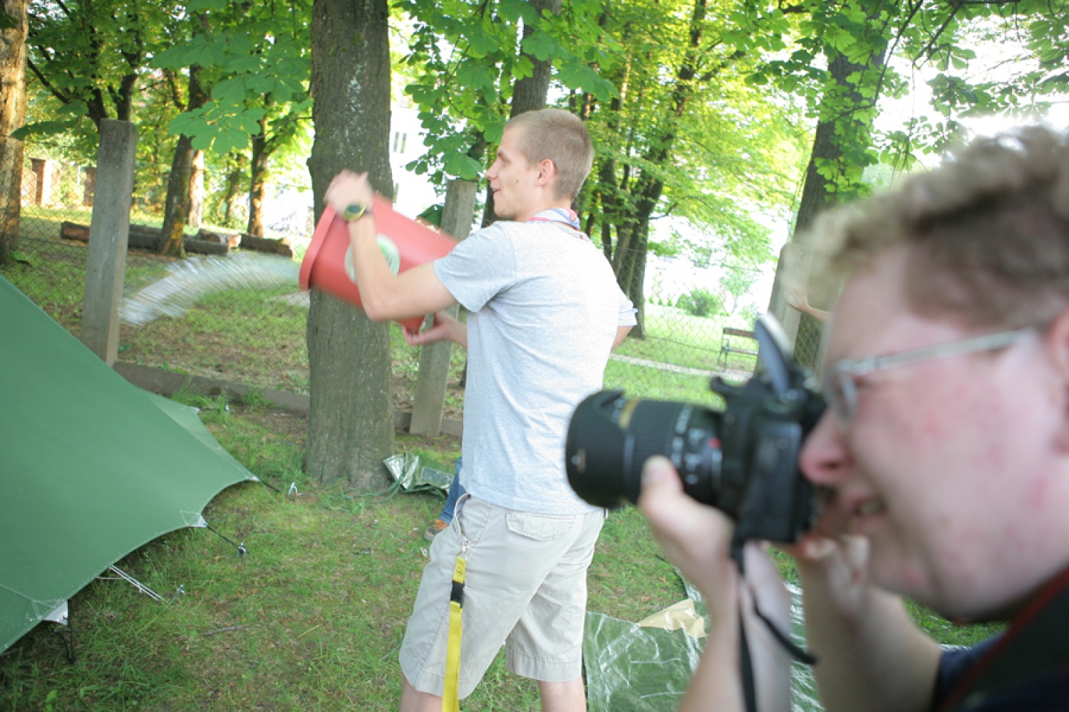 V petek, 20. maja, je pred prostori ZSKSS podjetje ACOVIA predstavilo novi šotor SKAVT, ki je nastal v sodelovanju z ZSKSS.