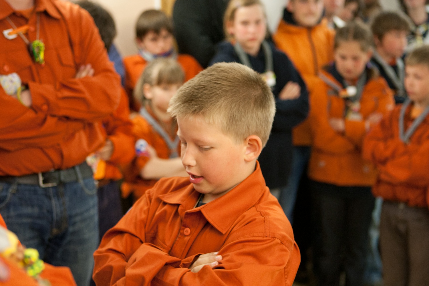 Bil je 7. maj 2011, ko se je steg Homških sončkov zbral, da bi odšel na jurjevanje. Naš dan se je začel z igro in molitvijo. Prišlo je dolgo vozilo z veliko sedeži in štirimi kolesi. Nanj smo dali svojo prtljago in sebe. In odpeljali smo se v Kočevski rog.