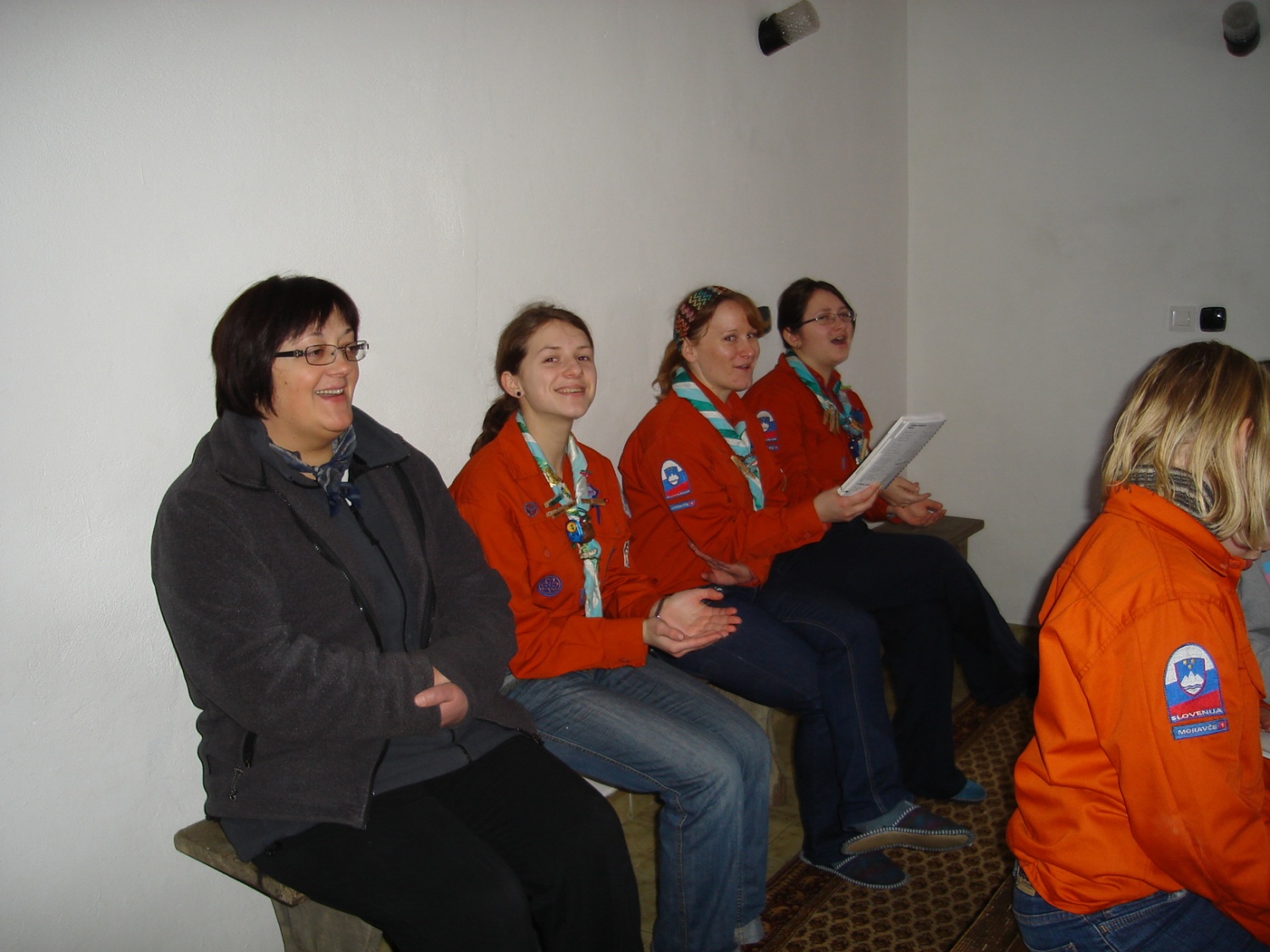 mama Rakša, Čil, Hati, Akela