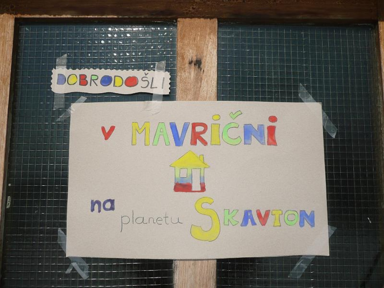 Vhod v Mavrično hišo