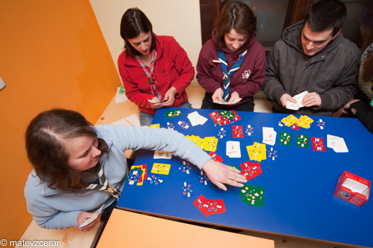 Voditelji ljubljanske regije smo se v preteklem vikendu zbrali na duhovnih vajah v Kočevskem rogu. Duhovni asistent Urban Lesjak je z zgodbami, nagovori, razlagami, izzivi in igrami vodil 15 skavtov prek pusta do posta.