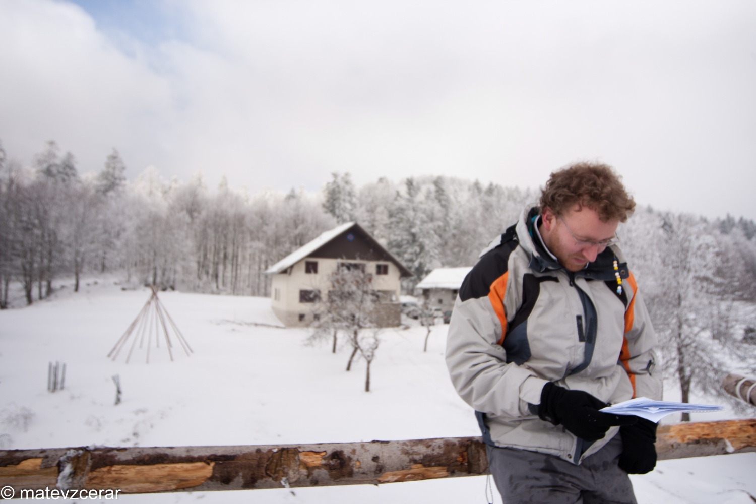 Voditelji ljubljanske regije smo se v preteklem vikendu zbrali na duhovnih vajah v Kočevskem rogu. Duhovni asistent Urban Lesjak je z zgodbami, nagovori, razlagami, izzivi in igrami vodil 15 skavtov prek pusta do posta.