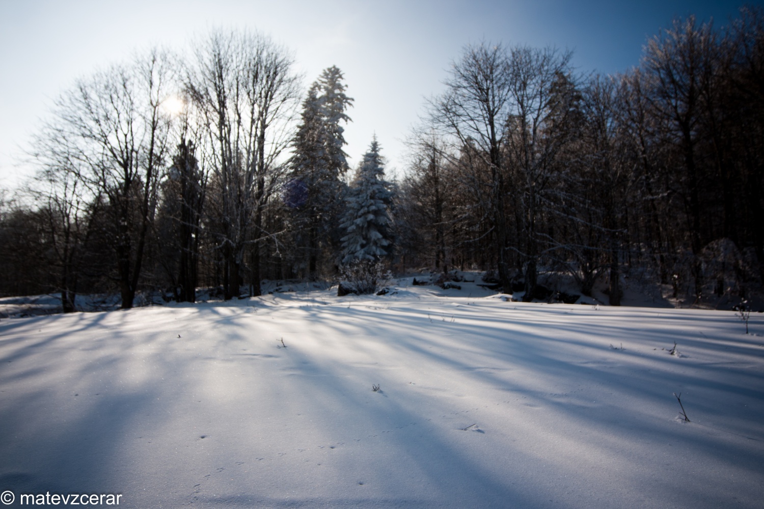 Voditelji ljubljanske regije smo se v preteklem vikendu zbrali na duhovnih vajah v Kočevskem rogu. Duhovni asistent Urban Lesjak je z zgodbami, nagovori, razlagami, izzivi in igrami vodil 15 skavtov prek pusta do posta.