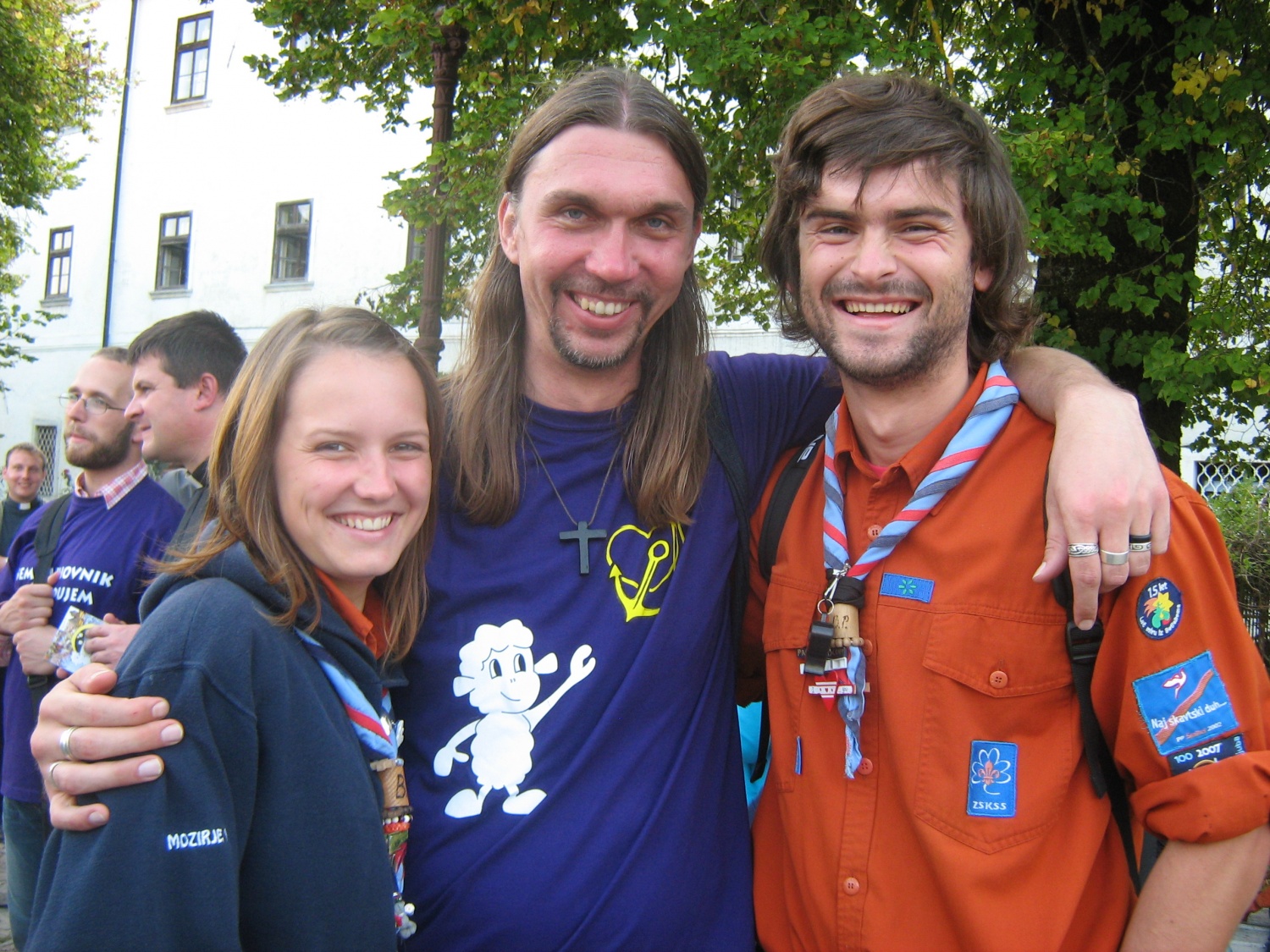 V soboto, 19.9., se je v Stični spet dogajalo. Okoli 7000 src mladih in mladih po duši, je cel dan uživalo v še boljši, še bolj razgibani in vsebinsko še bolj polni Stični 2009.