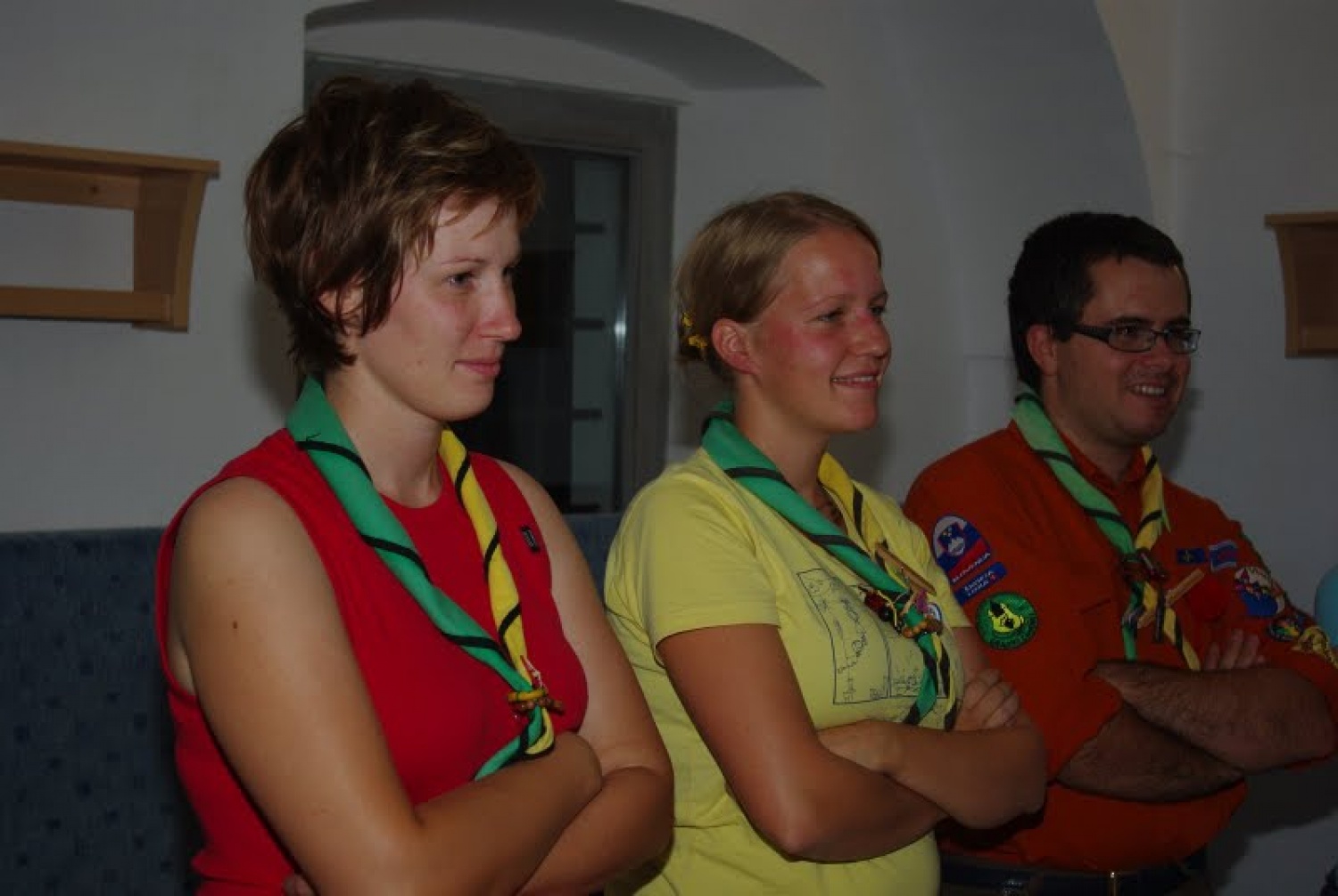 trije poslavljajoči voditelji..