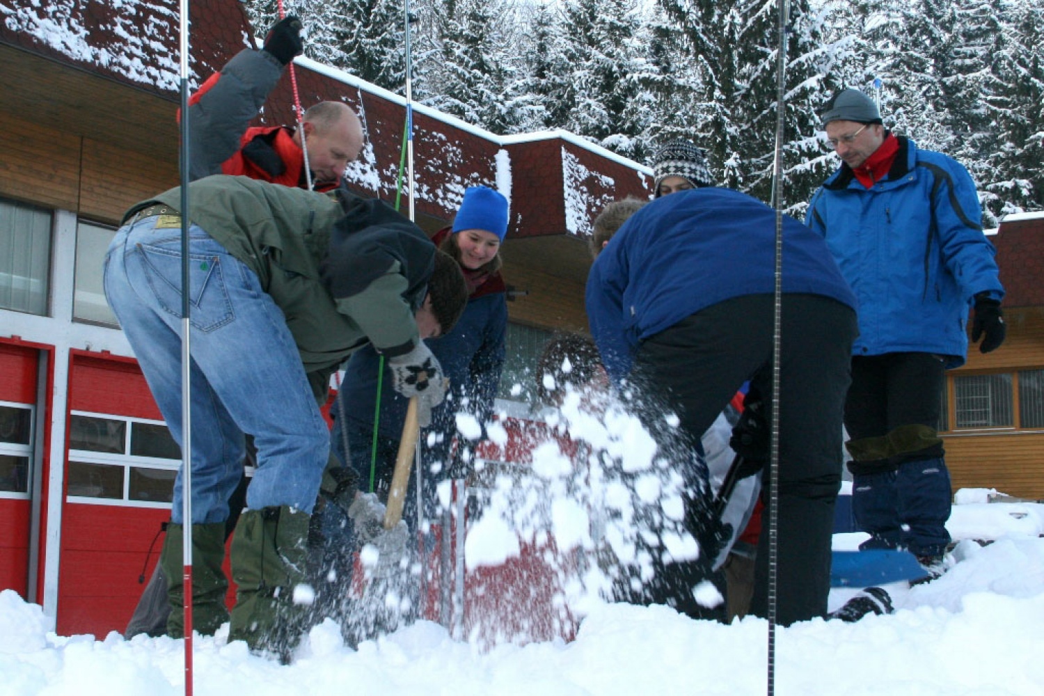 Odkopavanje zasutega v plazu