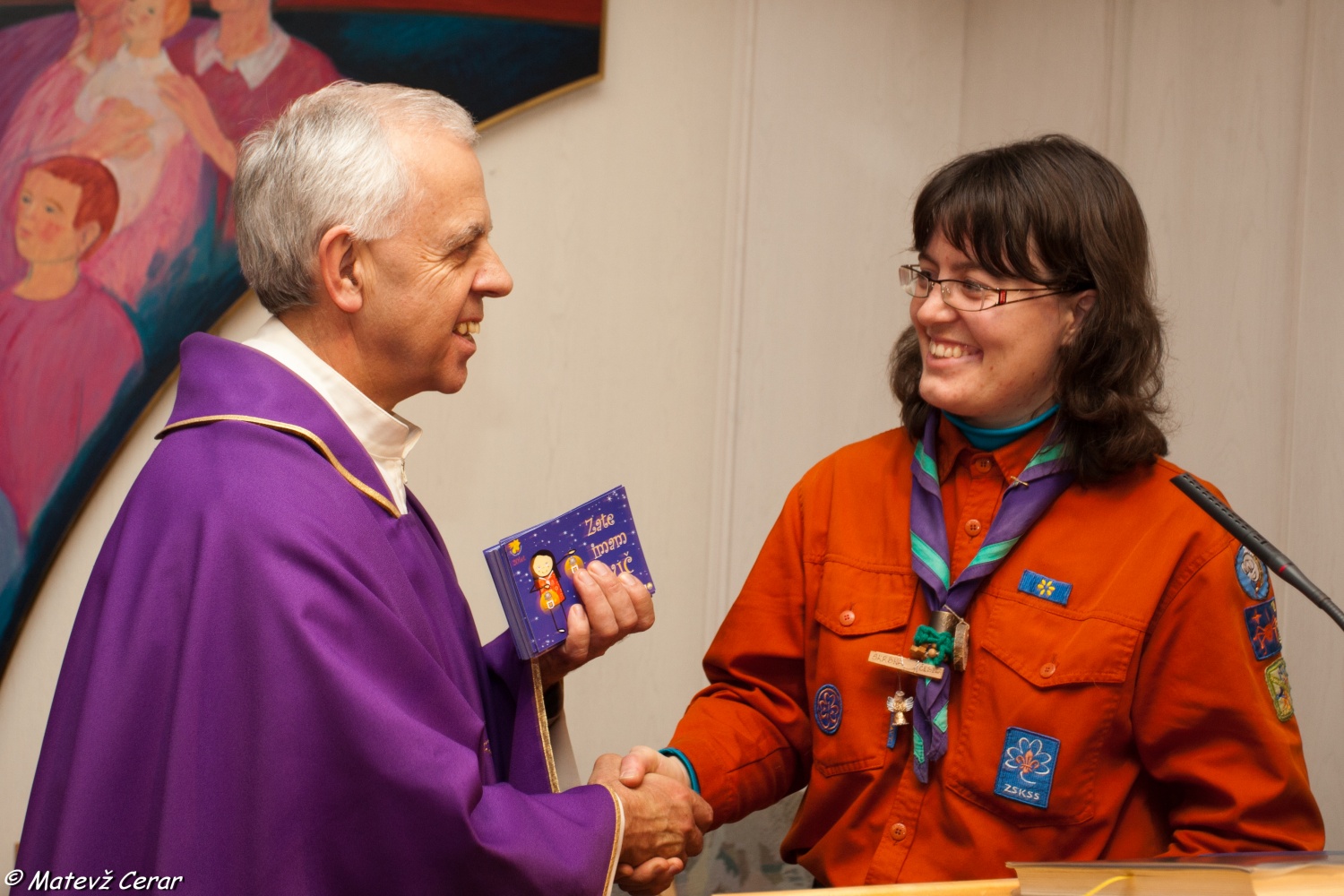 Uradni sprejemi luči miru iz Betlehema, ki so se vrstili od prihoda Luči v Slovenijo, so se zaključili z mašo v kapeli Kliničnega centra.