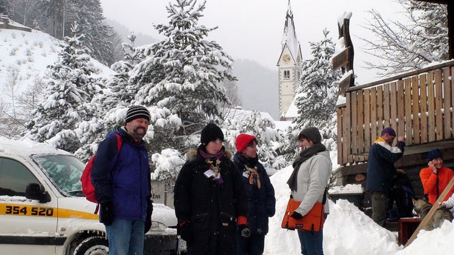 V soboto 18. decembra so si odrasli skavti Slovenije, Avstrije, Italije in Hrvaške v Solčavi izmenjali Luč miru iz Betlehema. To je bila osma izmenjava Luči miru med odraslimi skavti, ki se povezujejo v gibanju Alpe – Jadran. Srečanje v Solčavi je bilo tretje, ki so ga organizirali slovenski odrasli skavti. Udeležilo se ga je 133 skavtinj in skavtov.