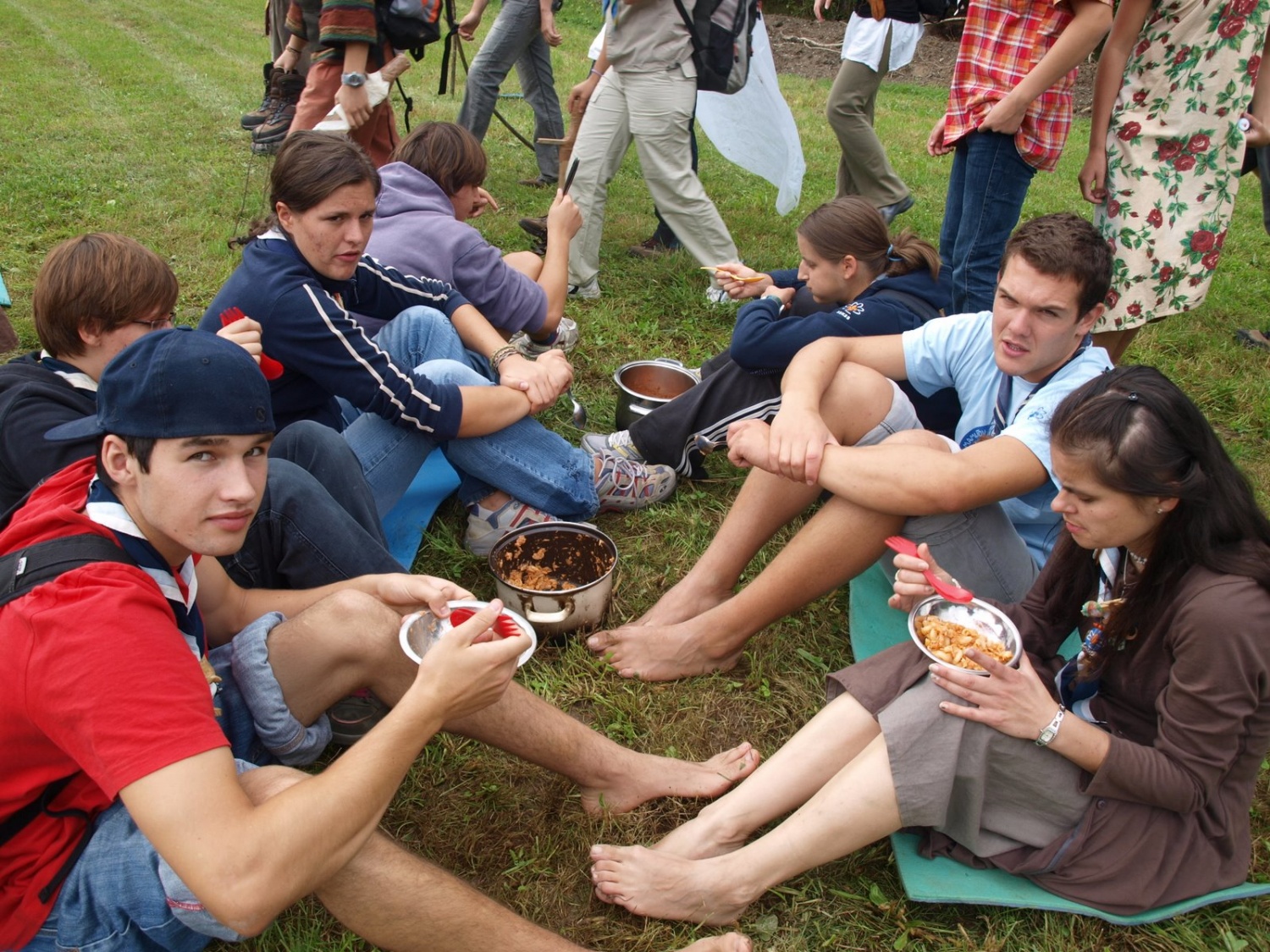 po napornem delu se prileže kosilo