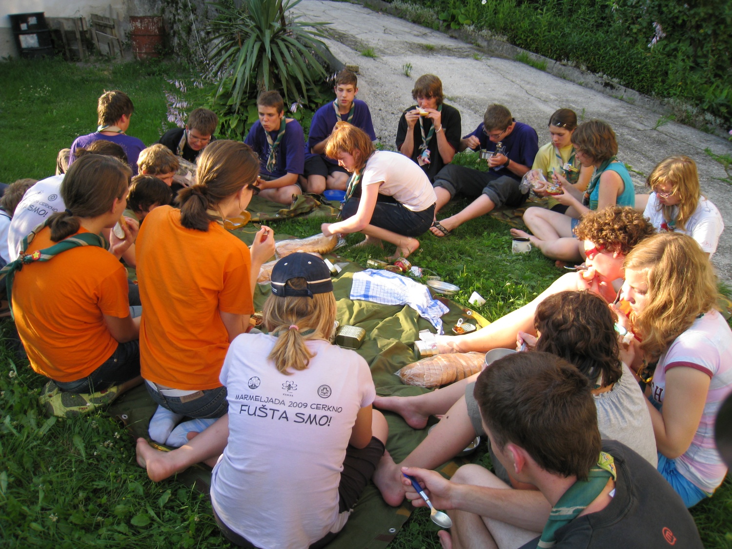 kaj je to večerja al zajtrk?