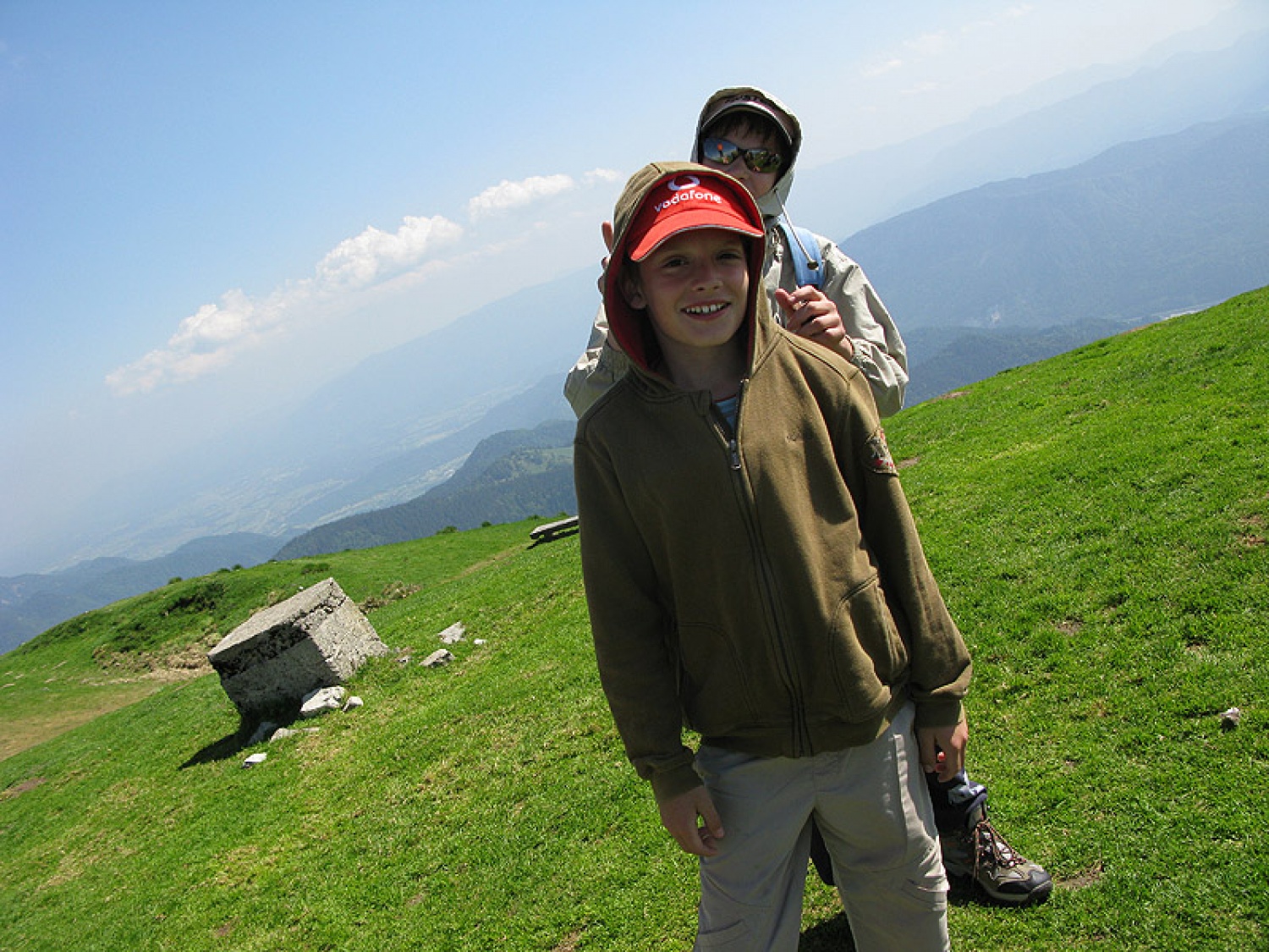 Ljubljanske mestne srajce, še huje, spodnje majice iz Fužin, so prehitele Jeseniški pohod in tako že v soboto osvojili 1890m visoko Golico.