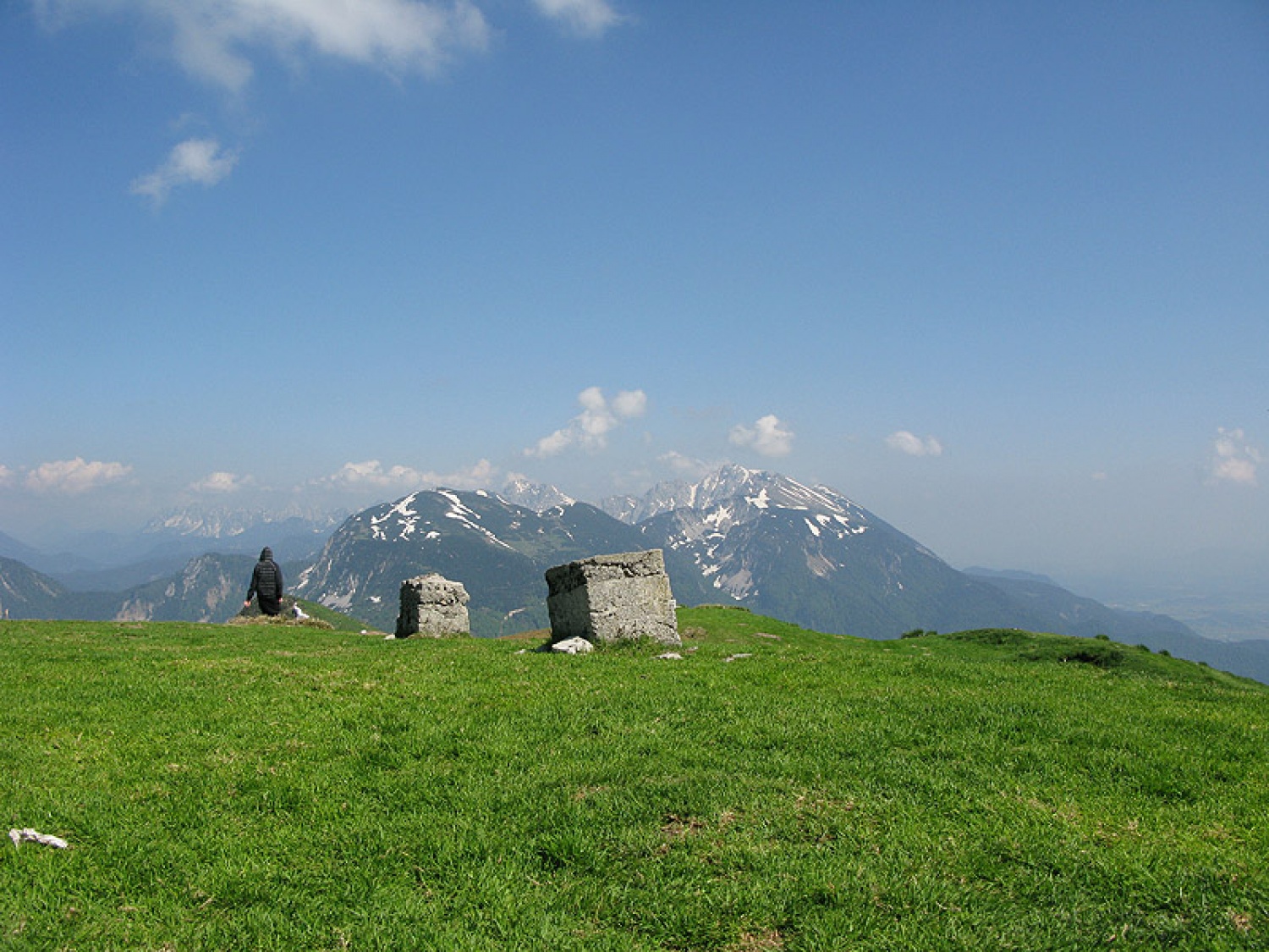 Ljubljanske mestne srajce, še huje, spodnje majice iz Fužin, so prehitele Jeseniški pohod in tako že v soboto osvojili 1890m visoko Golico.