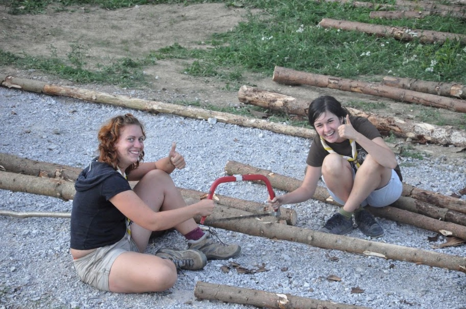 Eni nimajo časa za poziranje