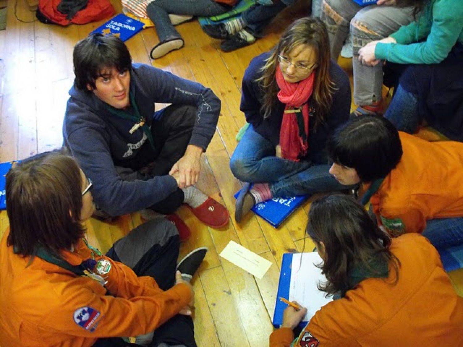 Ali kako smo skupaj v zidu in kako smo se učili (in se še učimo) zidati nekaj novega, boljšega v slovenskem skavtstvu