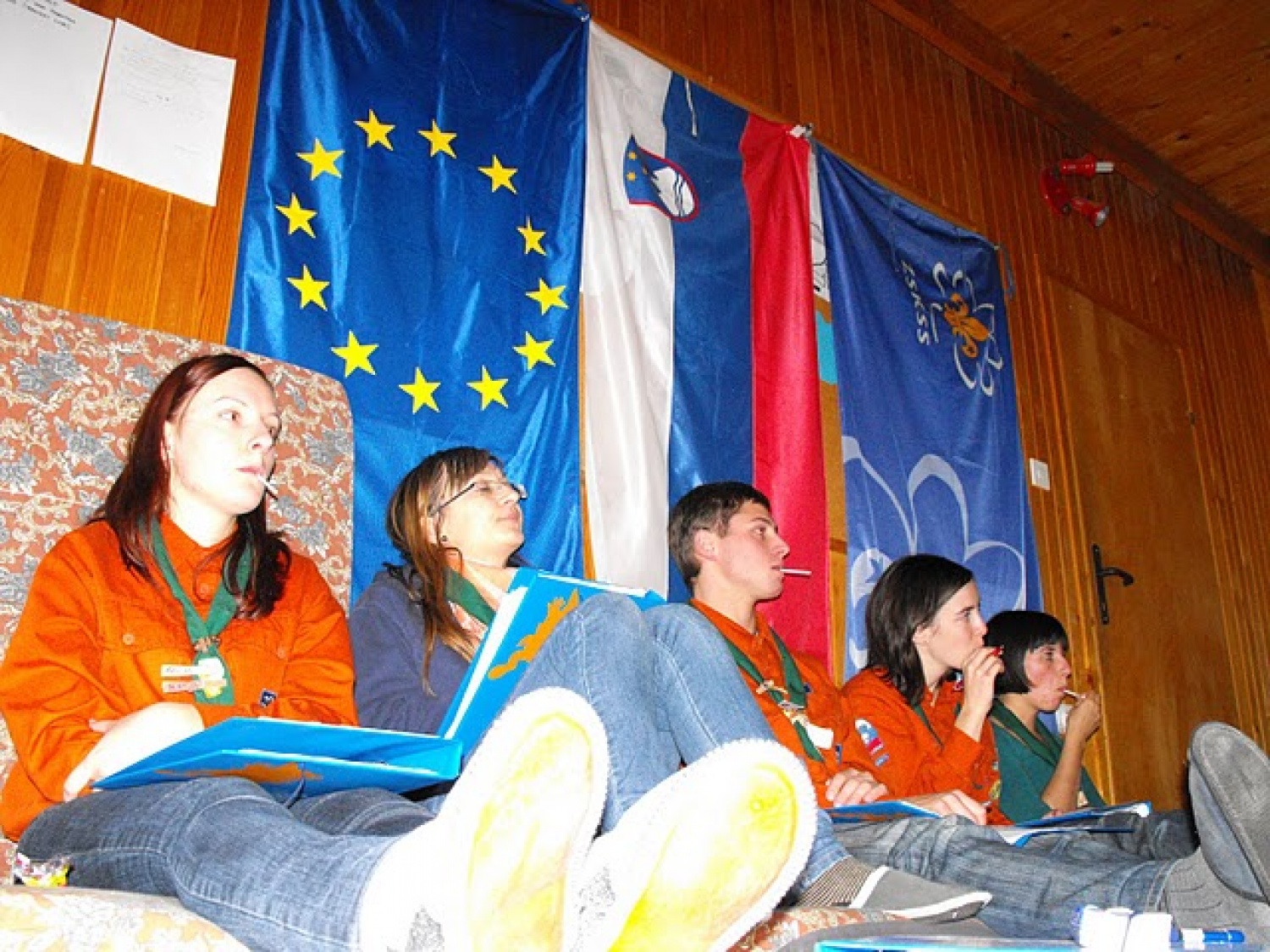 Ali kako smo skupaj v zidu in kako smo se učili (in se še učimo) zidati nekaj novega, boljšega v slovenskem skavtstvu