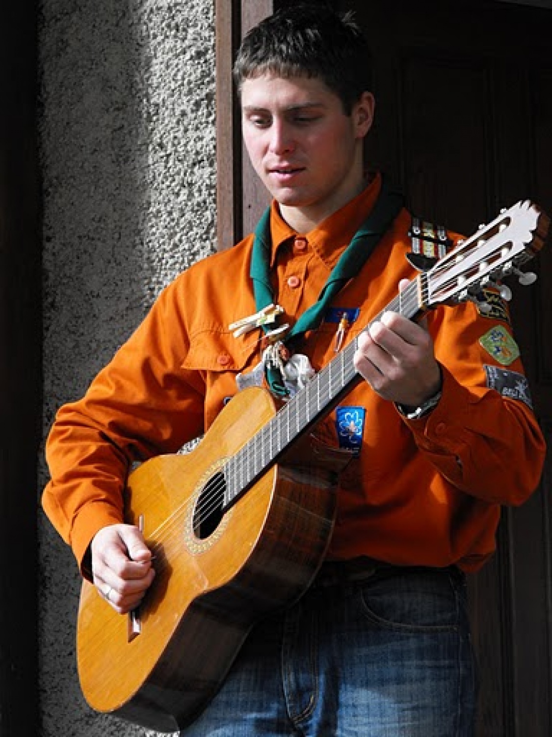 Ali kako smo skupaj v zidu in kako smo se učili (in se še učimo) zidati nekaj novega, boljšega v slovenskem skavtstvu