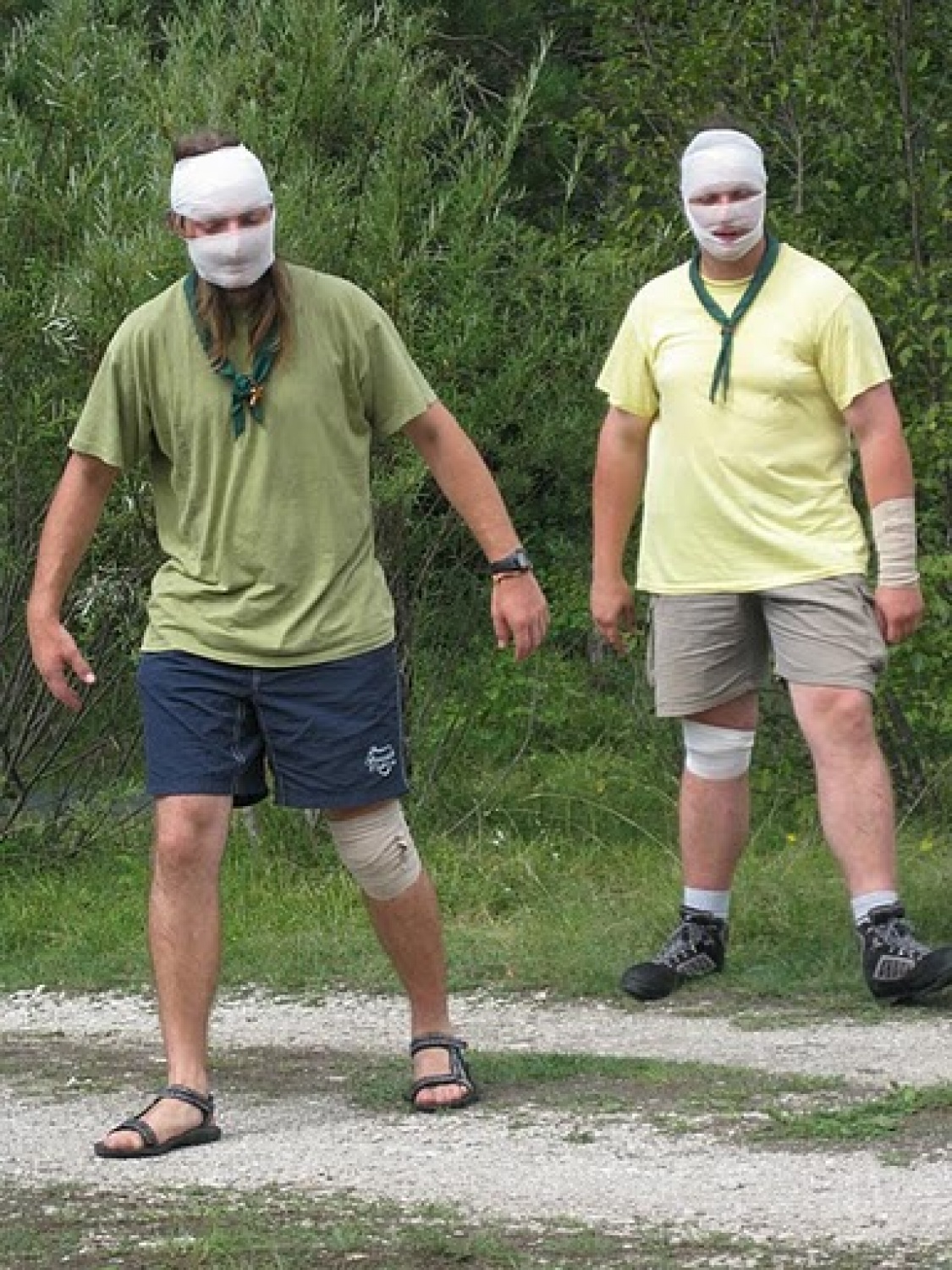 3. avgusta 2010 se je v Kobaridu število prebivalcev povečalo za 25 skavtov. In natanko 16
skavtov ni imelo niti najmanjše ideje v kaj se spušča.