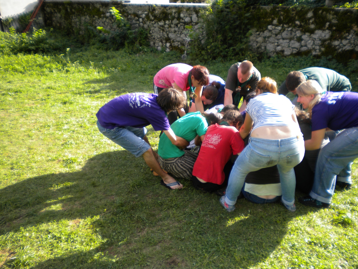 »Letos je končno čas, da naredim nekaj zase!« sem si rekla, si rezervirala tisti teden v avgustu ter se prijavila na TŠ MVV. To, da smo letos čas preživljali na/ ob/ v Soči, je bila samo še pika na i.