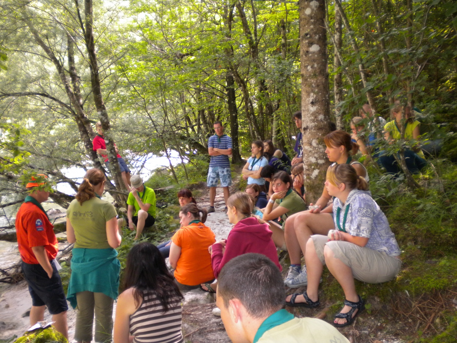 »Letos je končno čas, da naredim nekaj zase!« sem si rekla, si rezervirala tisti teden v avgustu ter se prijavila na TŠ MVV. To, da smo letos čas preživljali na/ ob/ v Soči, je bila samo še pika na i.