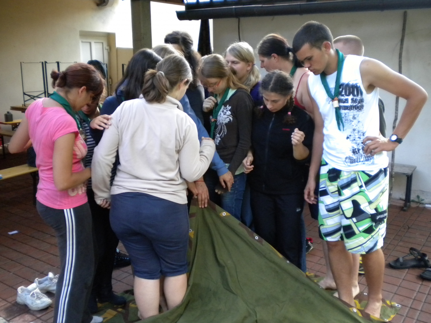 »Letos je končno čas, da naredim nekaj zase!« sem si rekla, si rezervirala tisti teden v avgustu ter se prijavila na TŠ MVV. To, da smo letos čas preživljali na/ ob/ v Soči, je bila samo še pika na i.