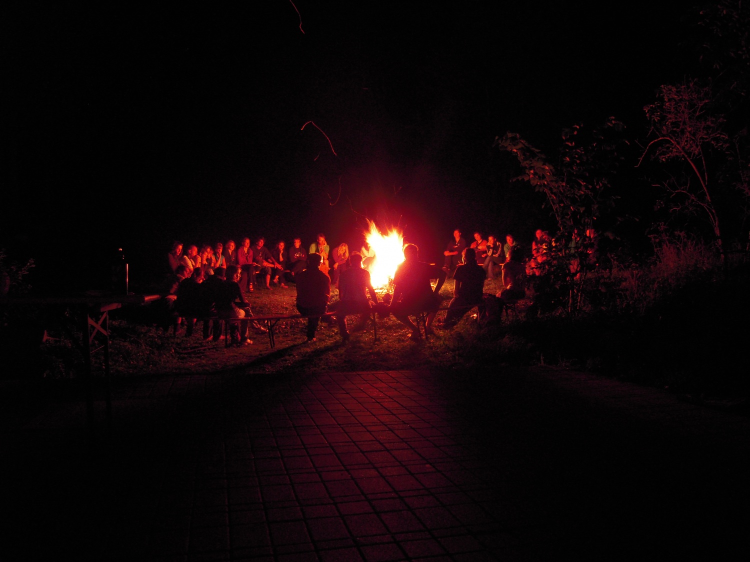 »Letos je končno čas, da naredim nekaj zase!« sem si rekla, si rezervirala tisti teden v avgustu ter se prijavila na TŠ MVV. To, da smo letos čas preživljali na/ ob/ v Soči, je bila samo še pika na i.