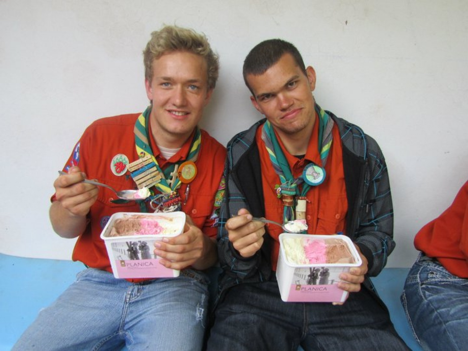 »Letos je končno čas, da naredim nekaj zase!« sem si rekla, si rezervirala tisti teden v avgustu ter se prijavila na TŠ MVV. To, da smo letos čas preživljali na/ ob/ v Soči, je bila samo še pika na i.