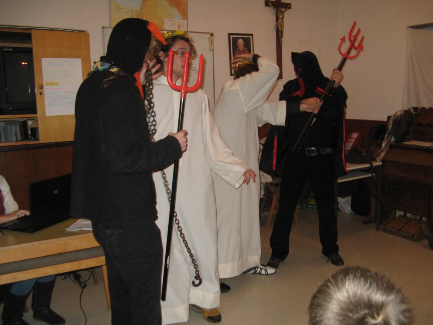 Miklavž med novomeškimi skavti