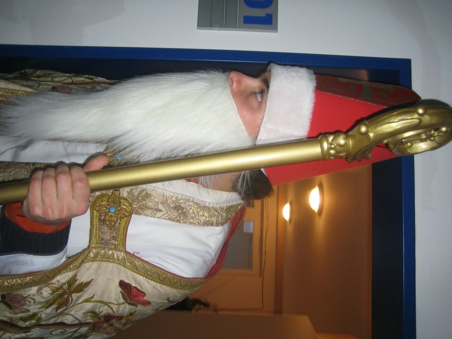 Mudi se mu naprej ...