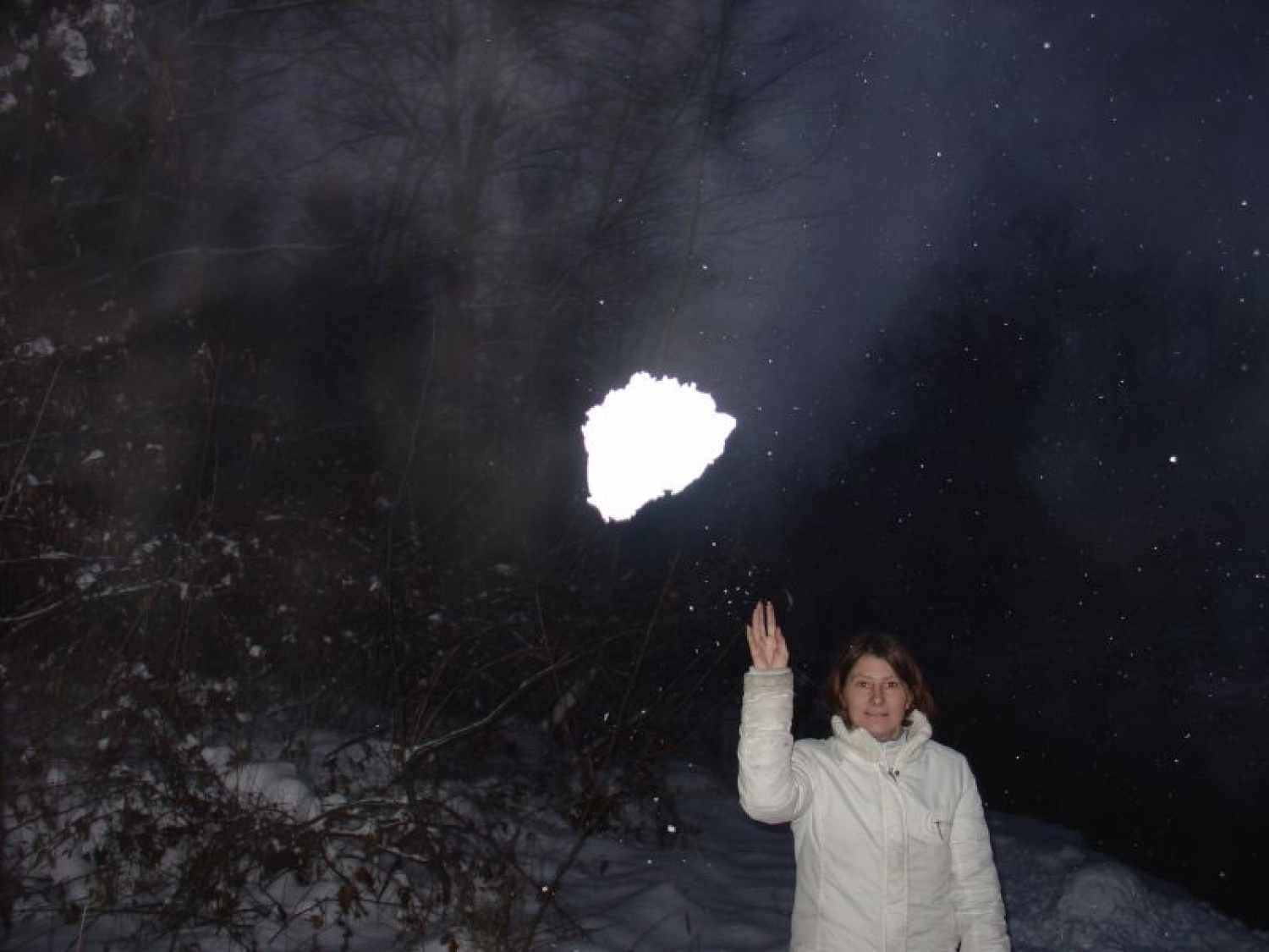 Kašno veliko kepo je vrgla