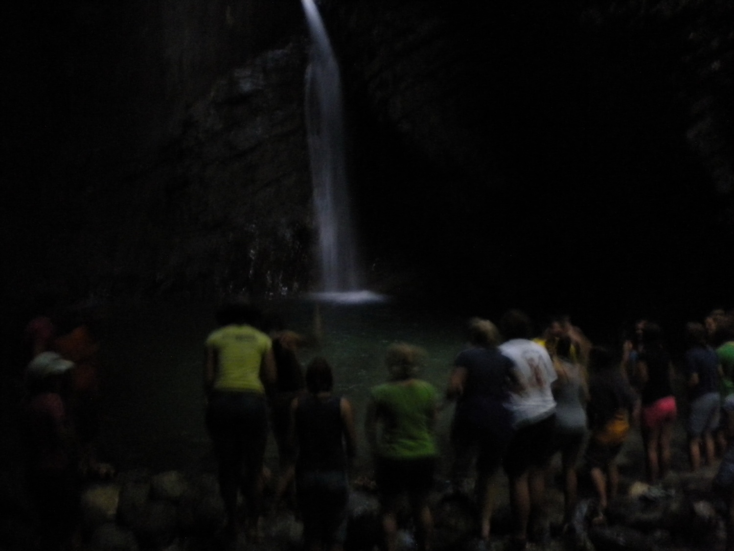 V soboto smo se udeleženci letošnje taborne šole Metode PP s pohajkovanja po dolini Soče vrnili odžejani. Nadaljevanje sledi ...