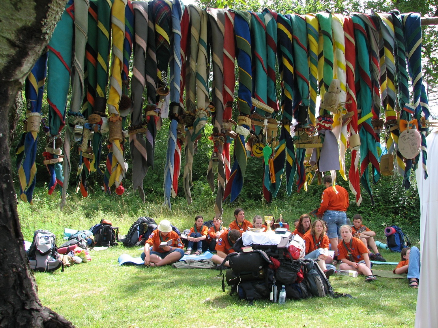 V soboto smo se udeleženci letošnje taborne šole Metode PP s pohajkovanja po dolini Soče vrnili odžejani. Nadaljevanje sledi ...