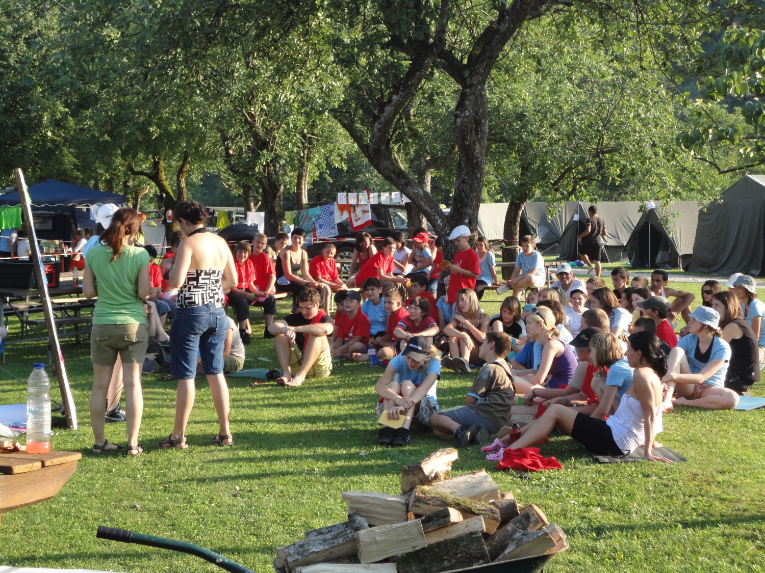 MLADI NA KOLPI/KUPI 2010 skupaj s skavti

Preventivni programi za mlade Slovenije (otroci in mladostniki, ki so vključeni v programe Centrov za socialno delo LJ Moste-Polje, LJ Vič-Rudnik, Kranj, Tržič in Škofja Loka ter Javni zavod Mladi zmaji in Mladinski center Velenje) so v času poletnih počitnic, med 25. in 27. julijem 2010, skupaj s hrvaškim partnerjem (organizacija SOS Dječje selo), organizirali TRIDNEVNI TABOR NA REKI KOLPI.
