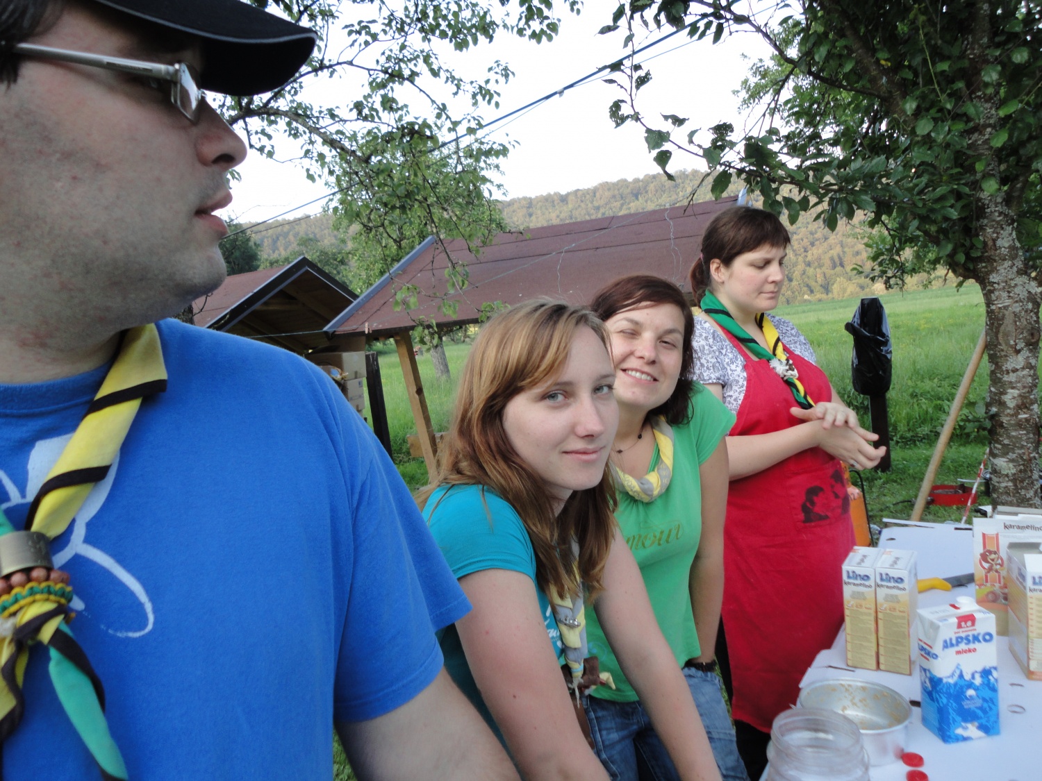 MLADI NA KOLPI/KUPI 2010 skupaj s skavti

Preventivni programi za mlade Slovenije (otroci in mladostniki, ki so vključeni v programe Centrov za socialno delo LJ Moste-Polje, LJ Vič-Rudnik, Kranj, Tržič in Škofja Loka ter Javni zavod Mladi zmaji in Mladinski center Velenje) so v času poletnih počitnic, med 25. in 27. julijem 2010, skupaj s hrvaškim partnerjem (organizacija SOS Dječje selo), organizirali TRIDNEVNI TABOR NA REKI KOLPI.