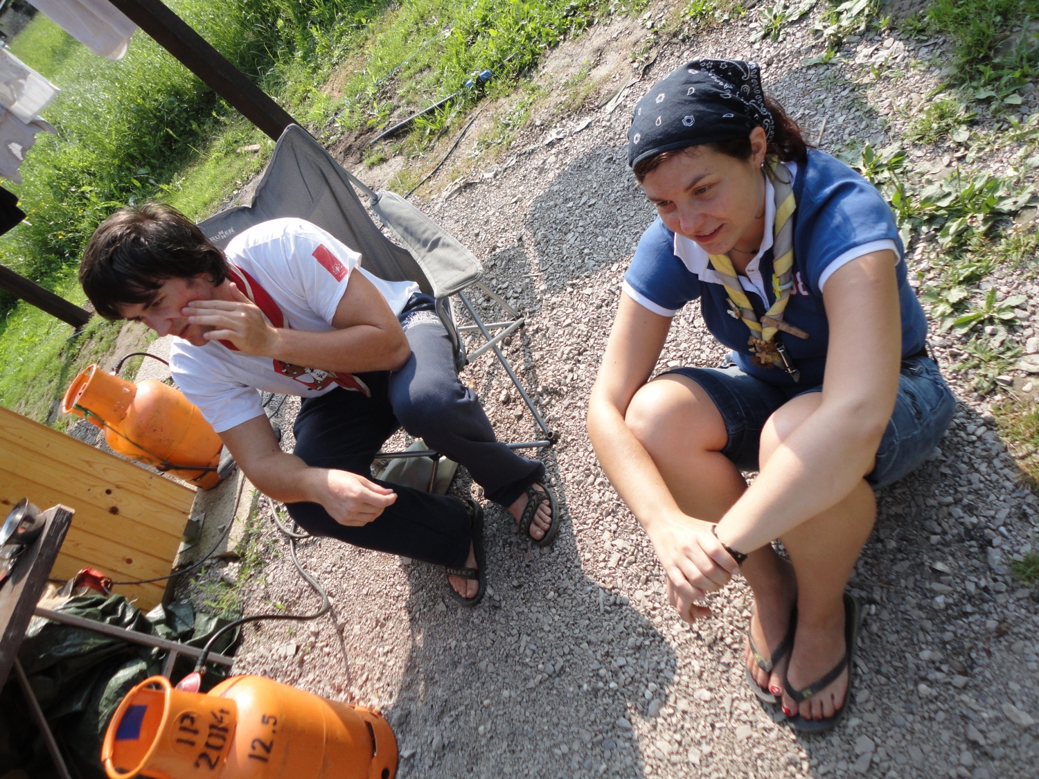 MLADI NA KOLPI/KUPI 2010 skupaj s skavti

Preventivni programi za mlade Slovenije (otroci in mladostniki, ki so vključeni v programe Centrov za socialno delo LJ Moste-Polje, LJ Vič-Rudnik, Kranj, Tržič in Škofja Loka ter Javni zavod Mladi zmaji in Mladinski center Velenje) so v času poletnih počitnic, med 25. in 27. julijem 2010, skupaj s hrvaškim partnerjem (organizacija SOS Dječje selo), organizirali TRIDNEVNI TABOR NA REKI KOLPI.