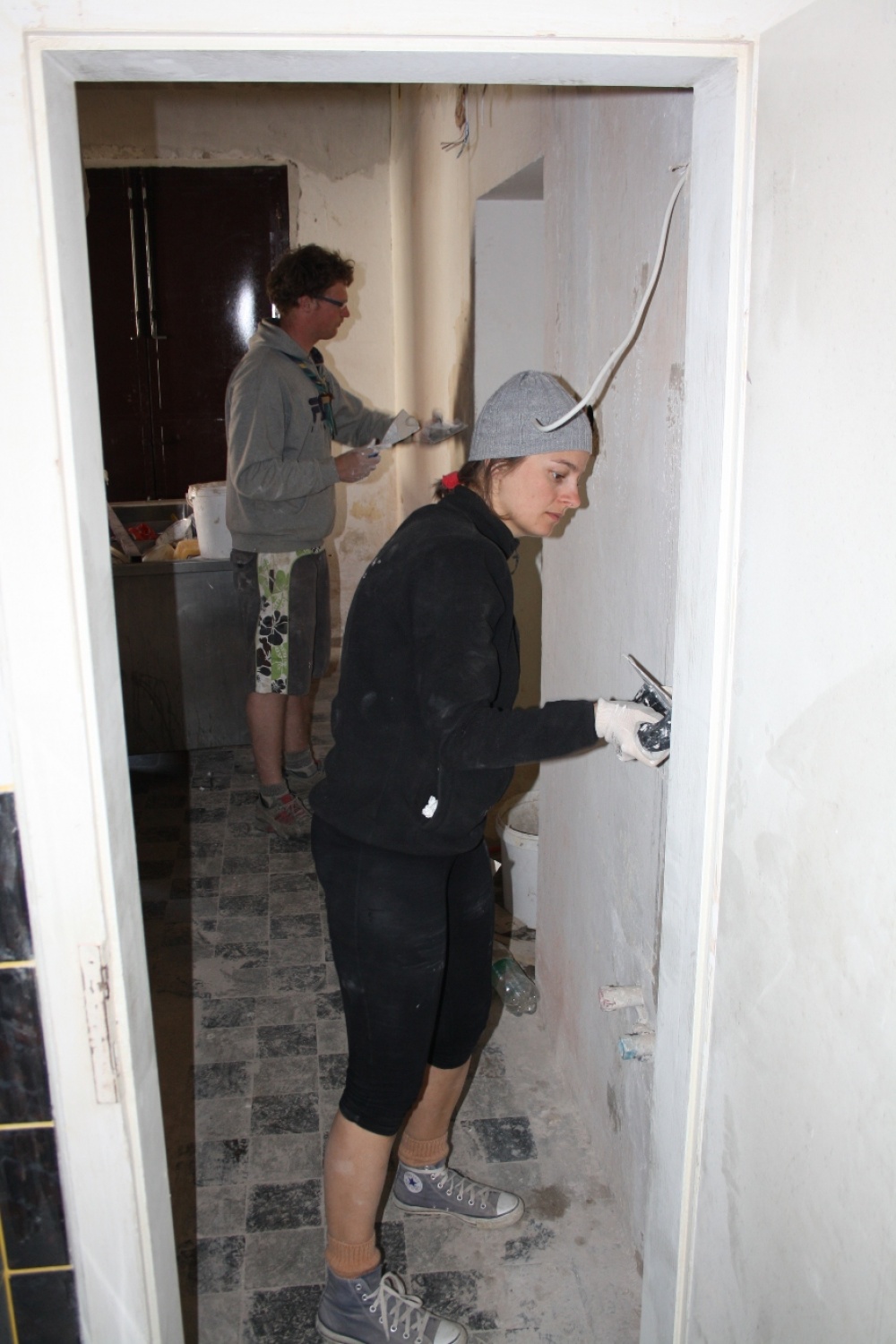 Če se priklopiš na žico, gre kitanje hitreje!