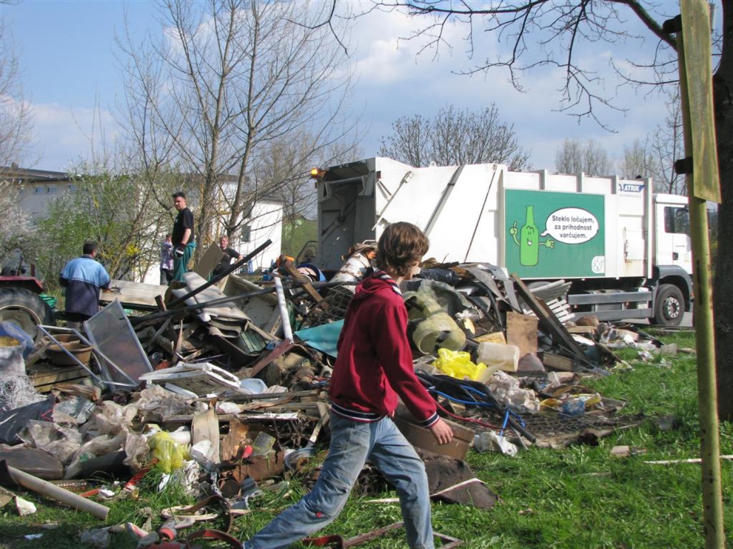 Tule so se nabirale naše smeti