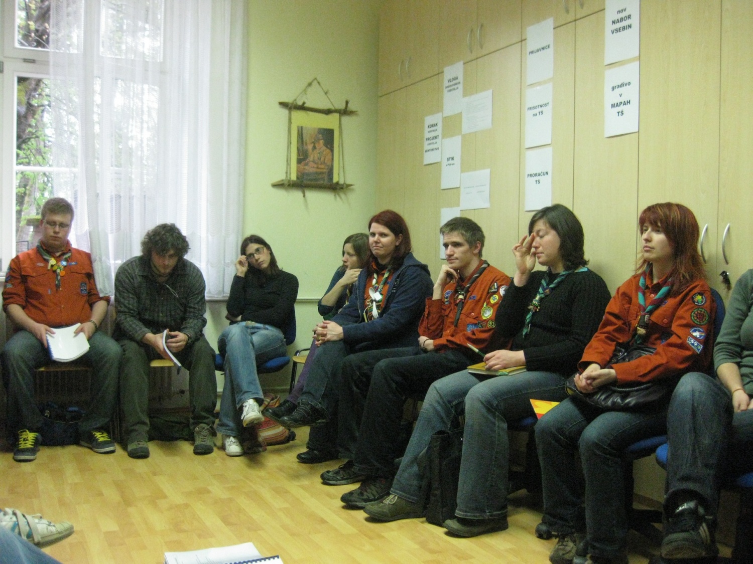 V torek, 13.4.2010 so se v mogočen krog združili vsi voditelji tabornih šol, ki se bodo odvijale v letu 2010. In tako smo dorekli...