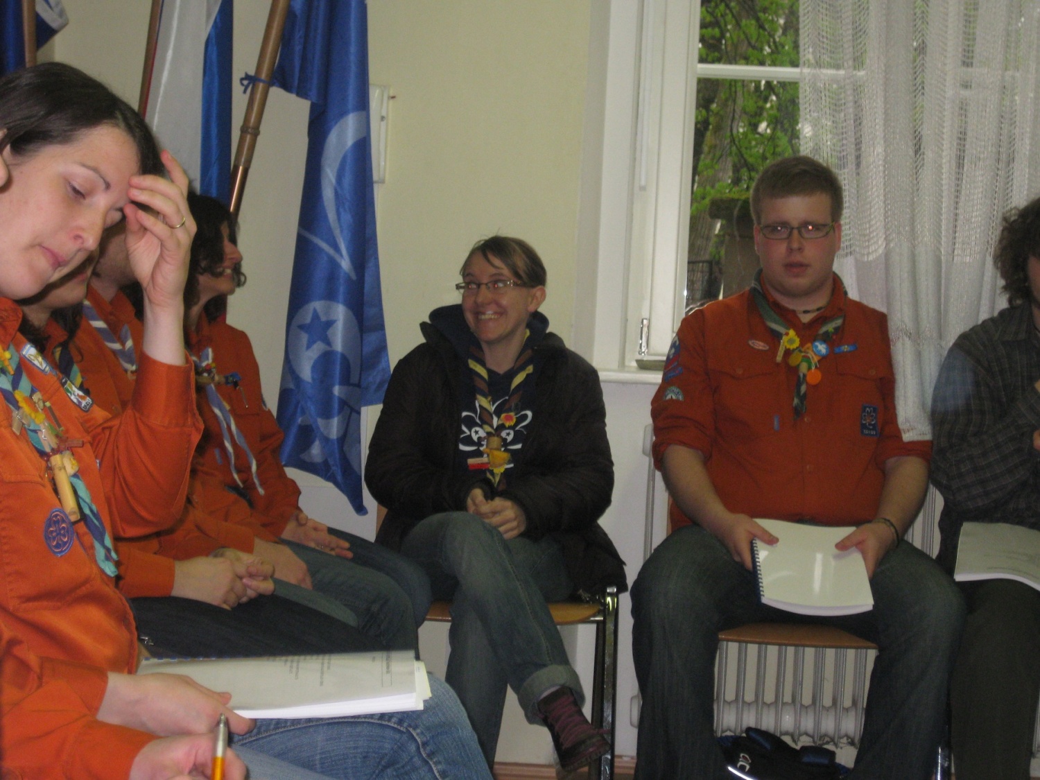 V torek, 13.4.2010 so se v mogočen krog združili vsi voditelji tabornih šol, ki se bodo odvijale v letu 2010. In tako smo dorekli...