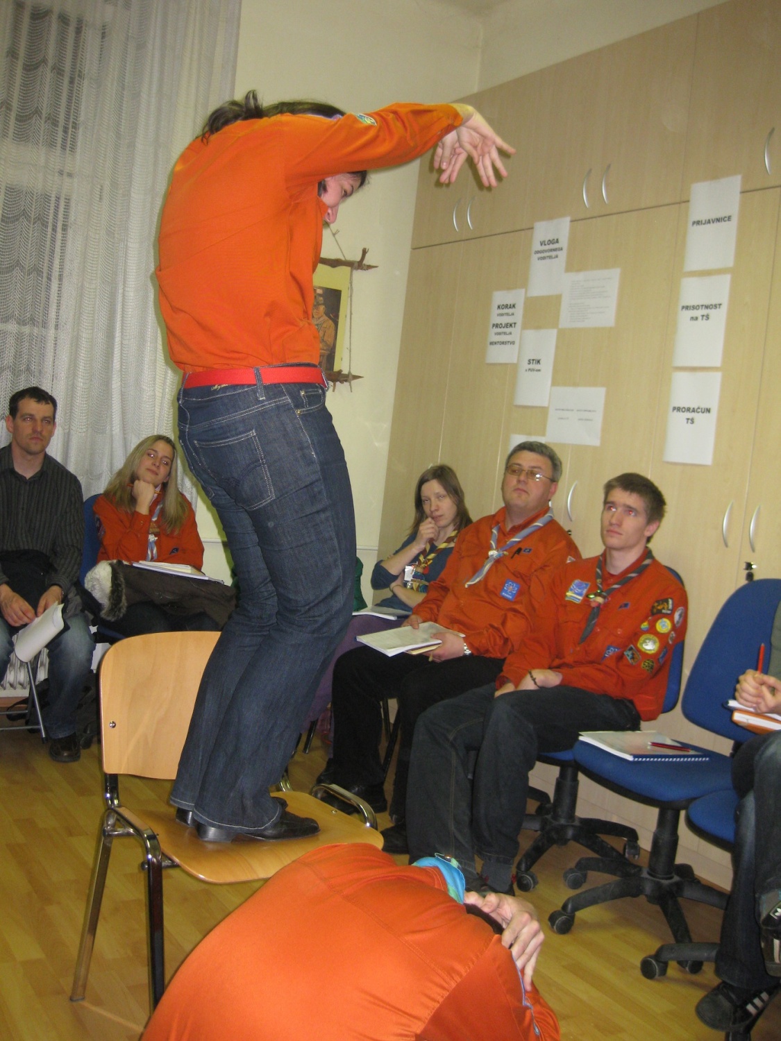 V torek, 13.4.2010 so se v mogočen krog združili vsi voditelji tabornih šol, ki se bodo odvijale v letu 2010. In tako smo dorekli...