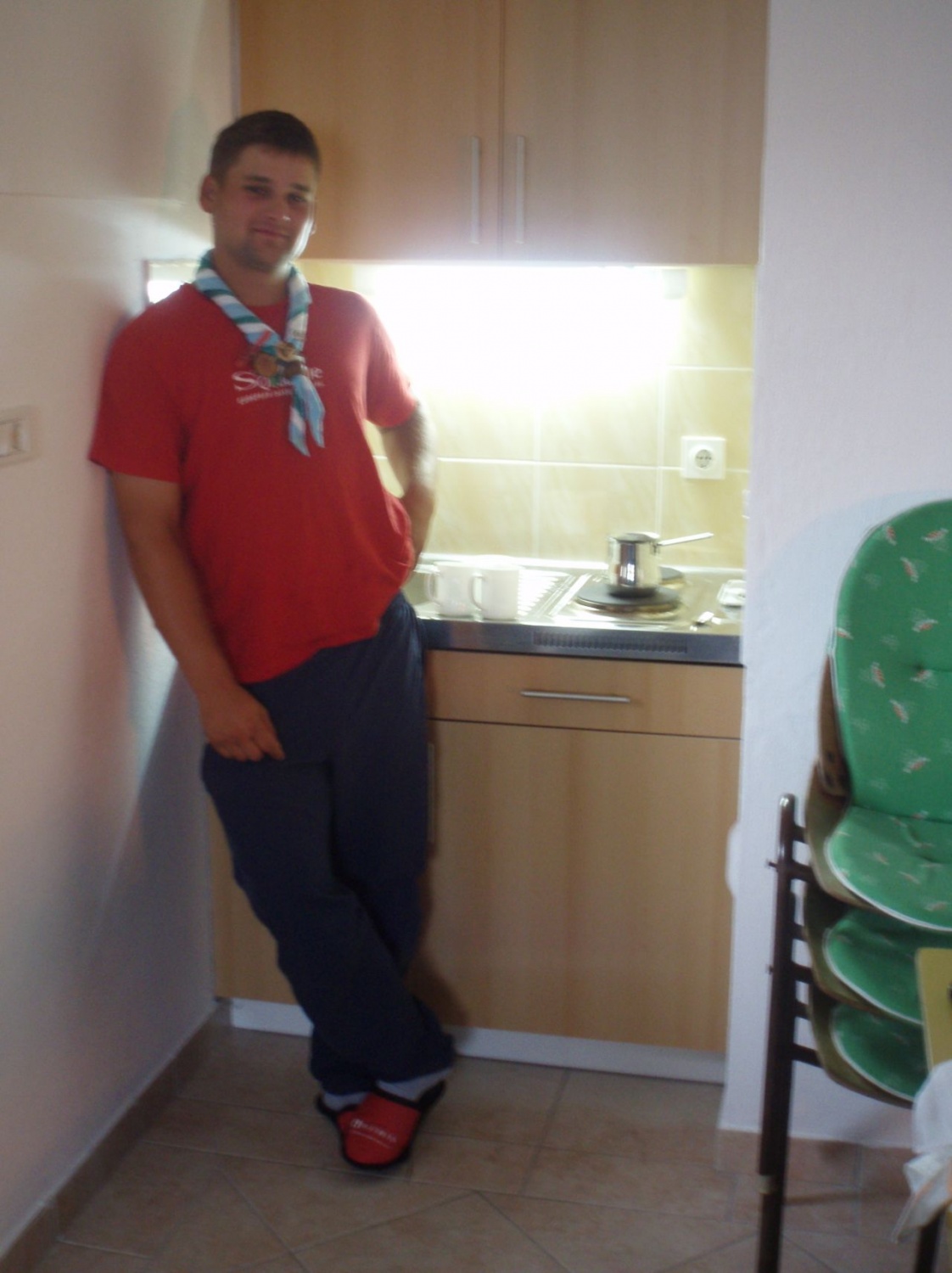 Poziranje pred štedilnikom