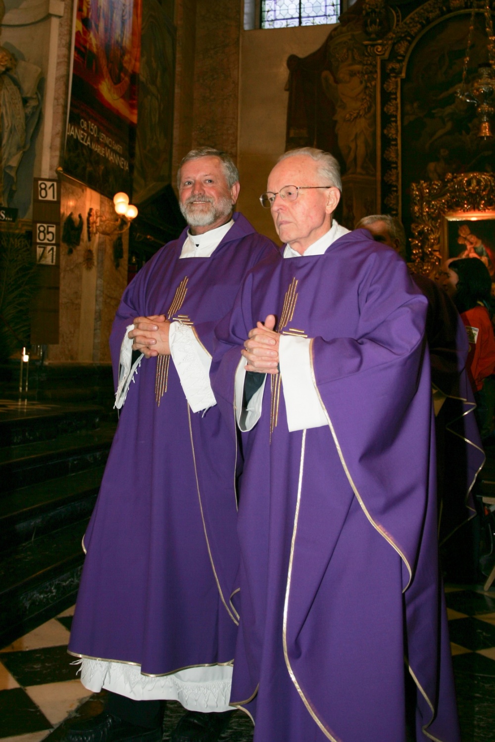 Fotoutrinki svete maše ob 20 letnici ZSKSS v ljubljanski stolnici.