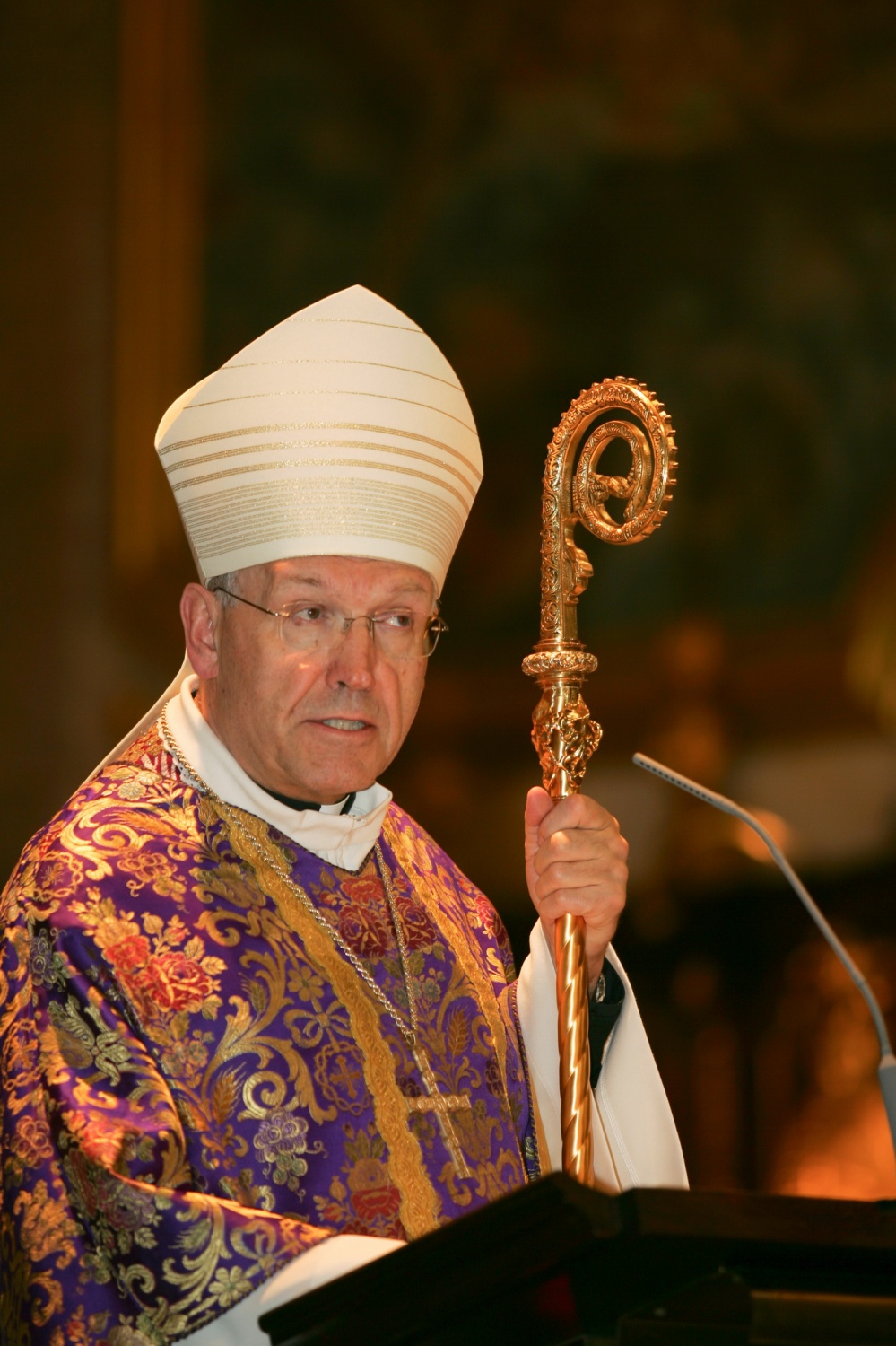 Fotoutrinki svete maše ob 20 letnici ZSKSS v ljubljanski stolnici.