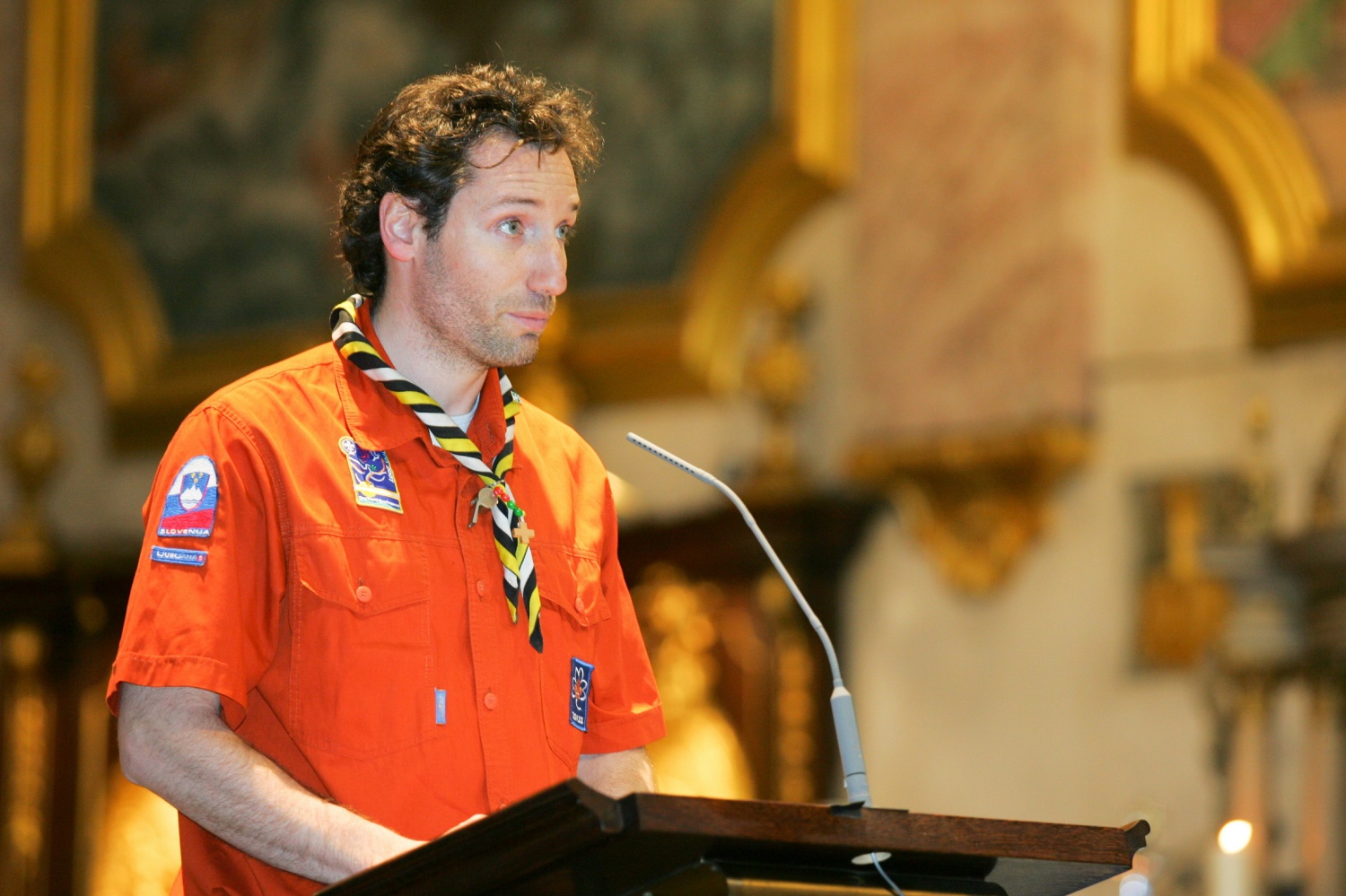 Fotoutrinki svete maše ob 20 letnici ZSKSS v ljubljanski stolnici.