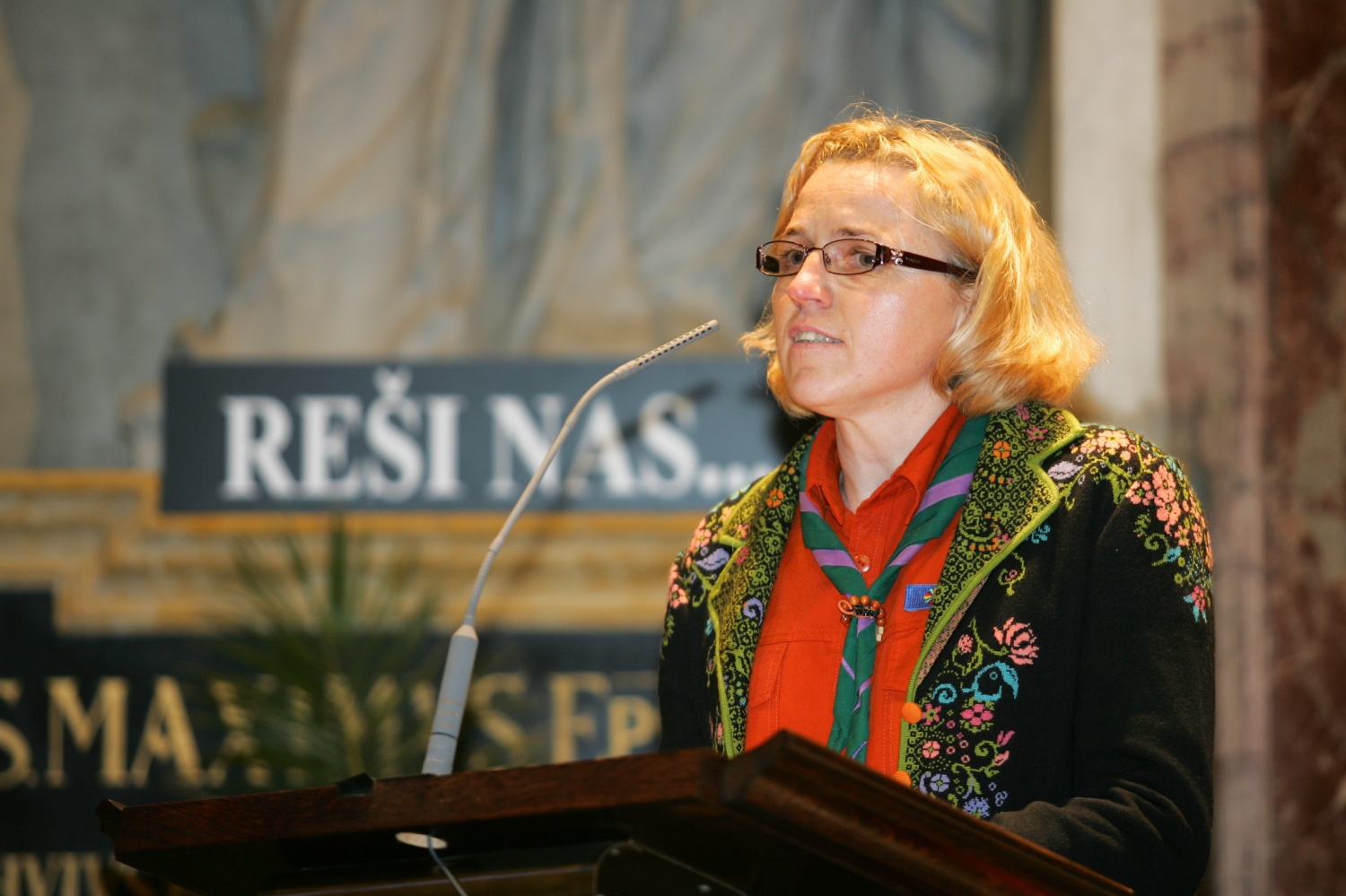 Fotoutrinki svete maše ob 20 letnici ZSKSS v ljubljanski stolnici.